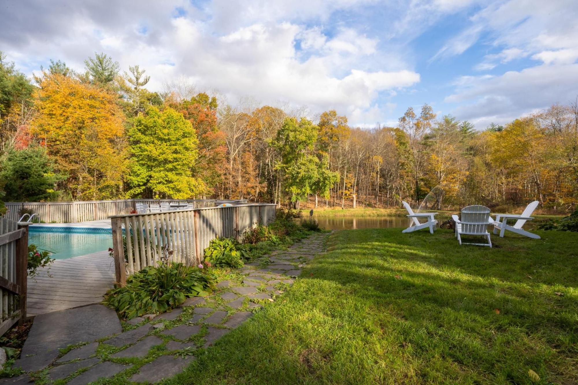 Cortland By Avantstay Charming Heritage Estate W Private Lake Pool Saugerties Esterno foto