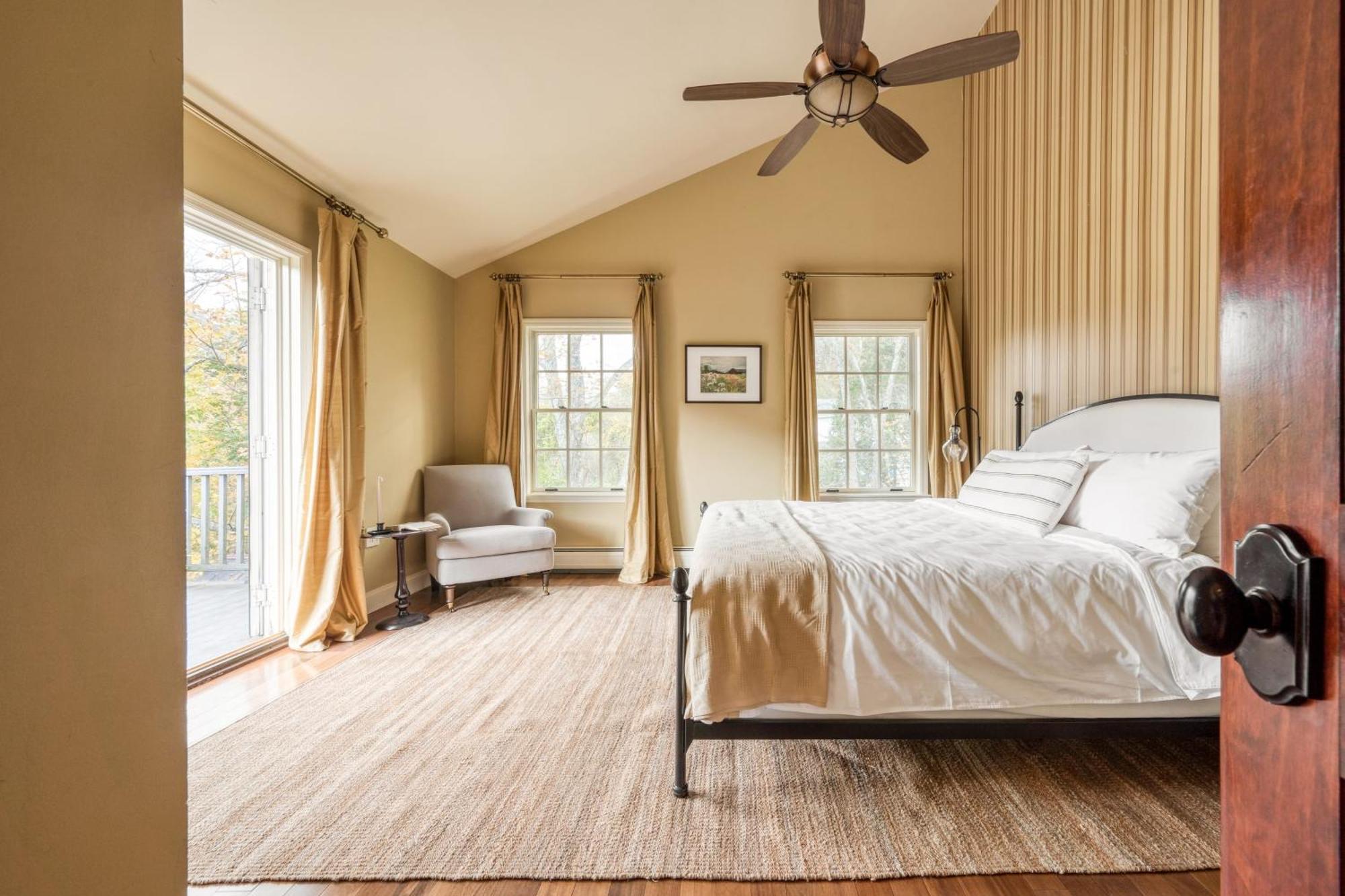 Cortland By Avantstay Charming Heritage Estate W Private Lake Pool Saugerties Esterno foto